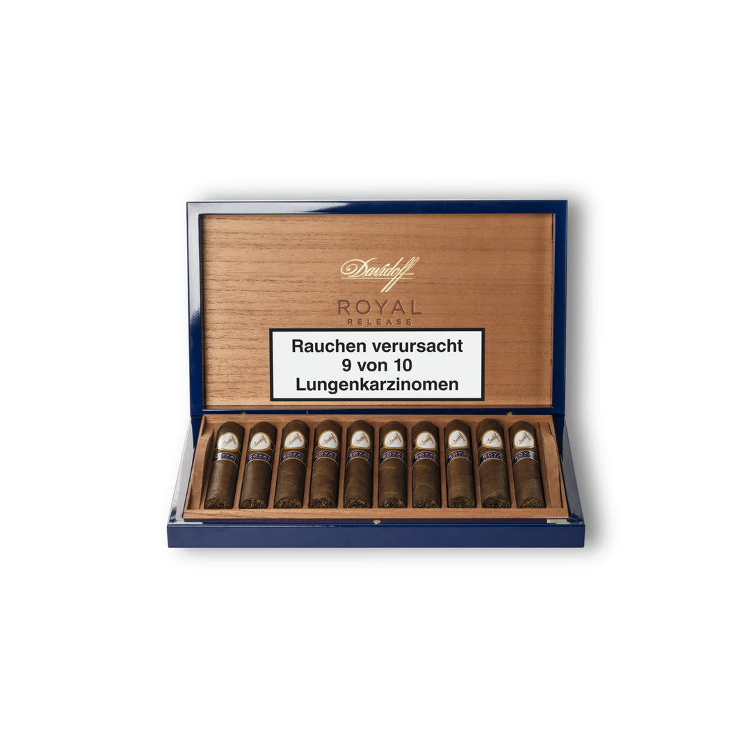 'Royal Release' Robusto