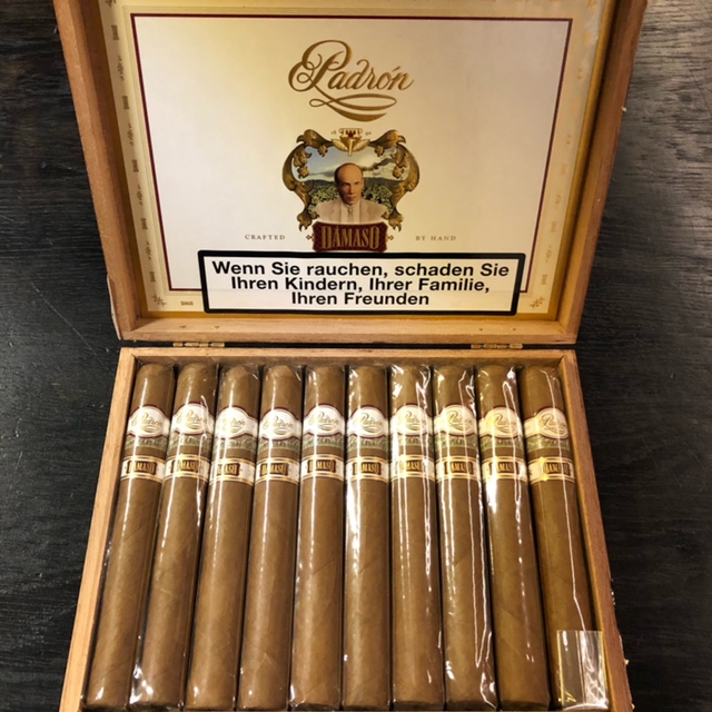 Padron_Toro_KistekACbOUsSI52Vl